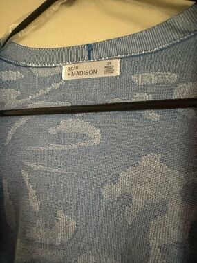 89th & Madison Light Blue and Cream Patterned Crewneck Sweater
